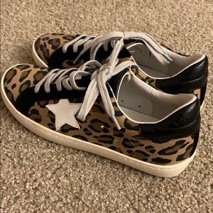 BRAND NEW White Raven shoes with leopard print